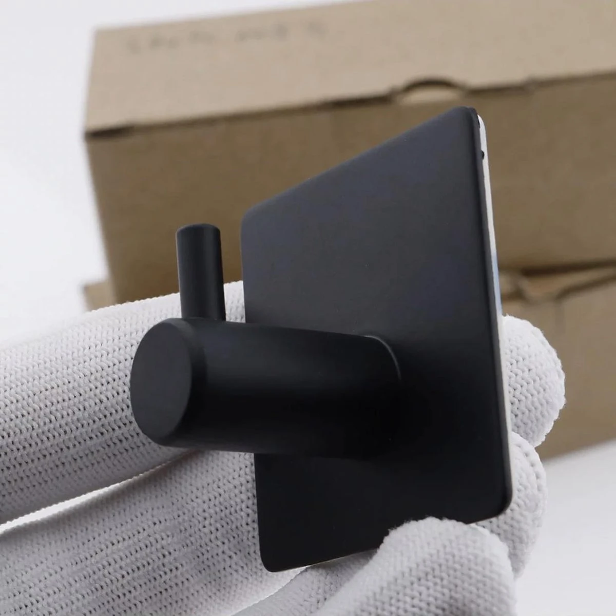 Trendfield Handdoekhaakjes Zelfklevend Zwart - 2 Vierkante Zwarte Handdoek Haakjes - Handdoekhaak - Zwart - Afbeelding 6