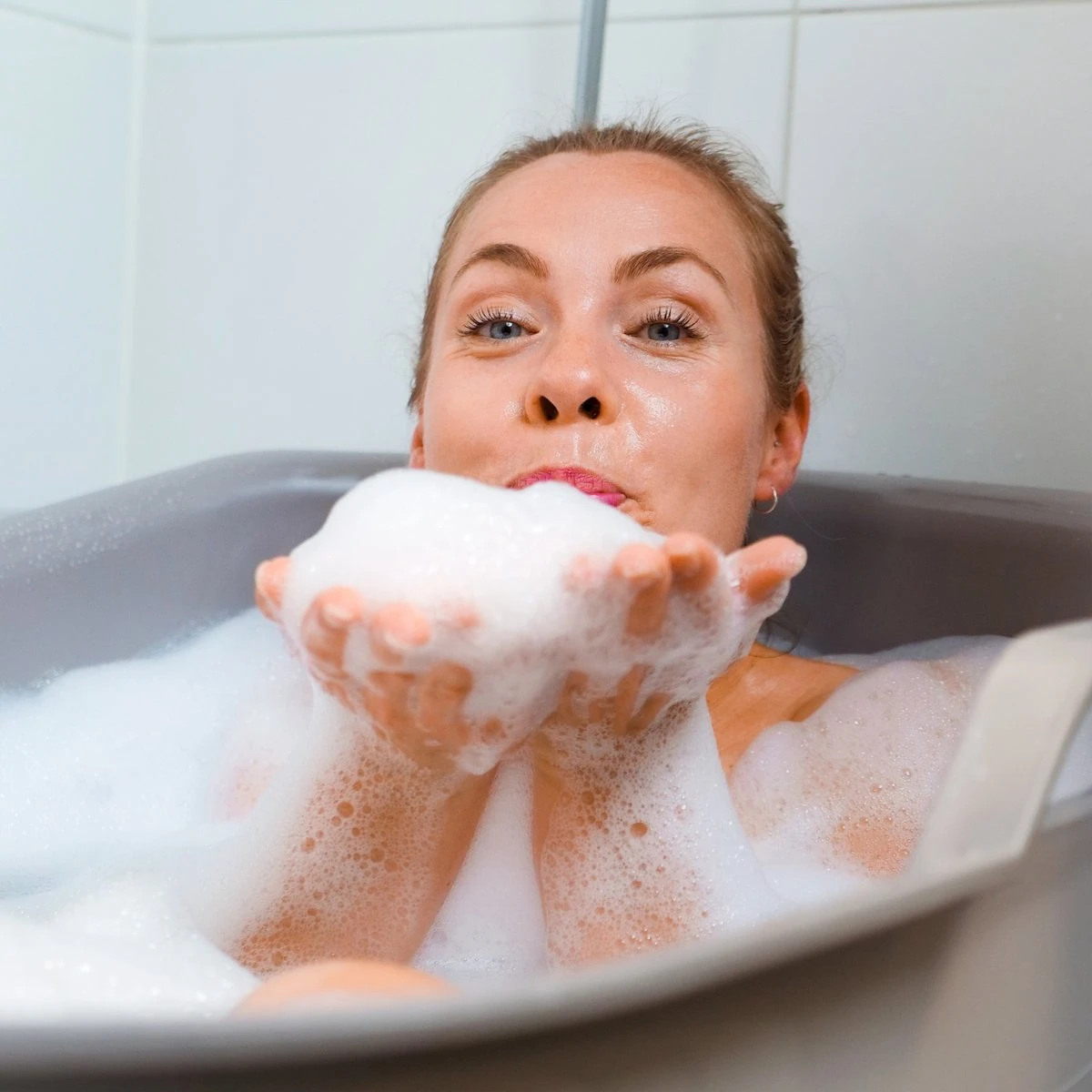 Zitbad Voor Volwassenen – 200L – Bath Bucket – Met Bruisballen – Grijs - Afbeelding 6