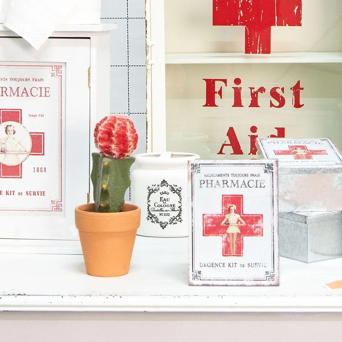 Clayre & Eef Medicijnkastje 24x13x30 Cm Wit Hout Rechthoek Badkamerkast Hangend - Afbeelding 3